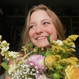 Meet your Posher, Madeline